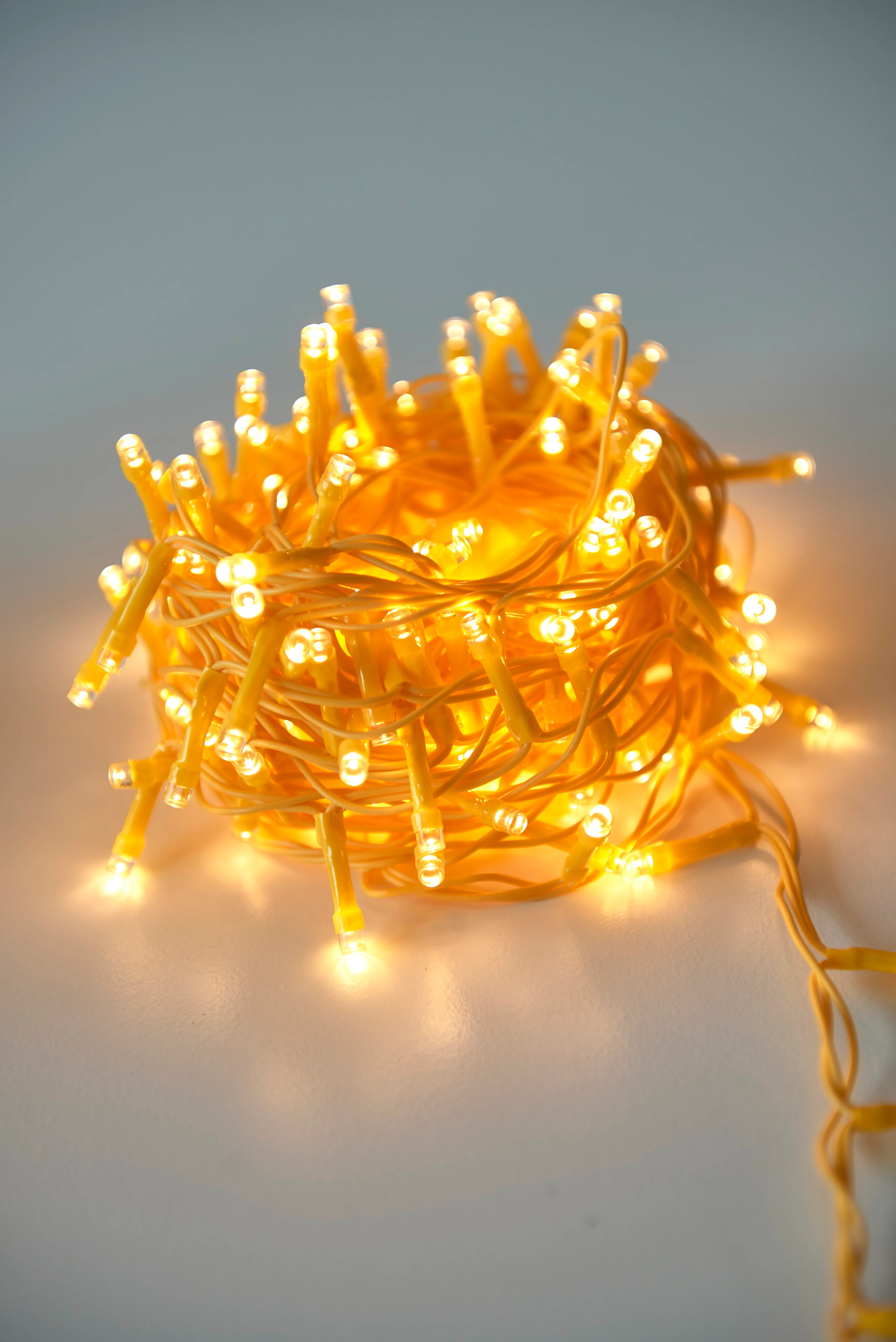 LED Pin Light, Yellow (Mains Powered) - Image 8