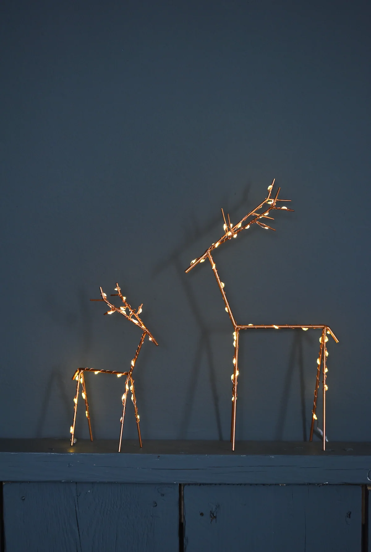 LED Table Top Wire Deer, Small (Battery Operated) - Image 8