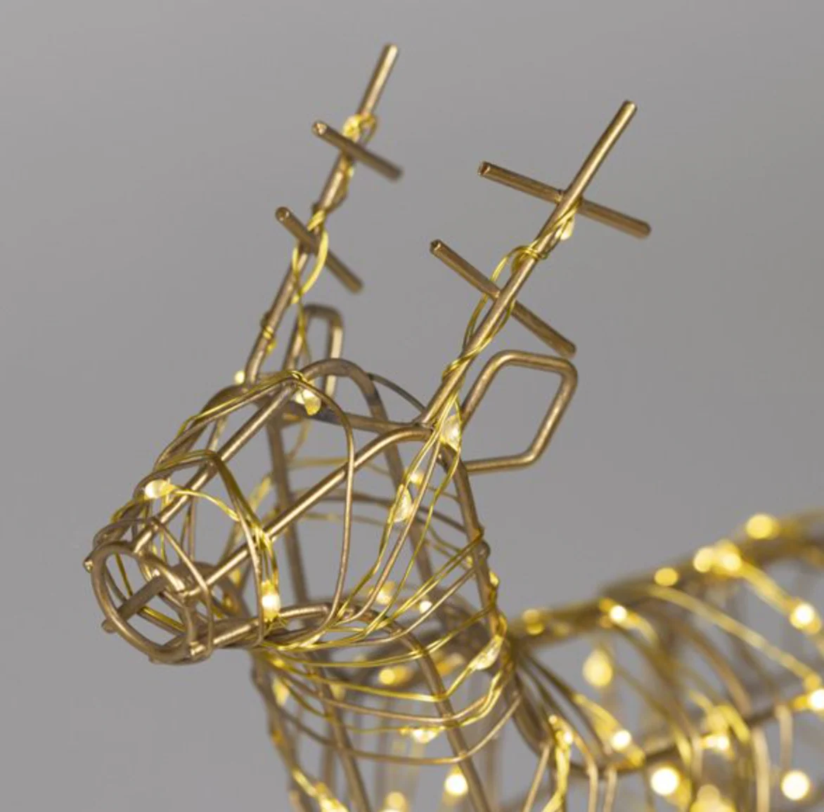 LED Table Top Wire Reindeer,Large(Battery Operated) - Image 5