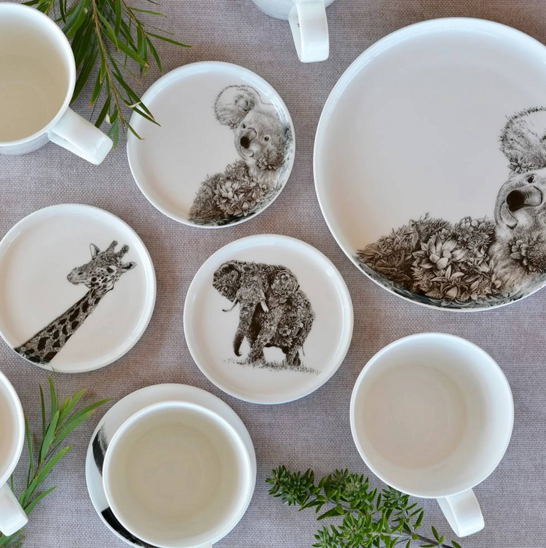 Maxwell & Williams Marini Ferlazzo Wildlife Side Plate, African Elephant - Image 2