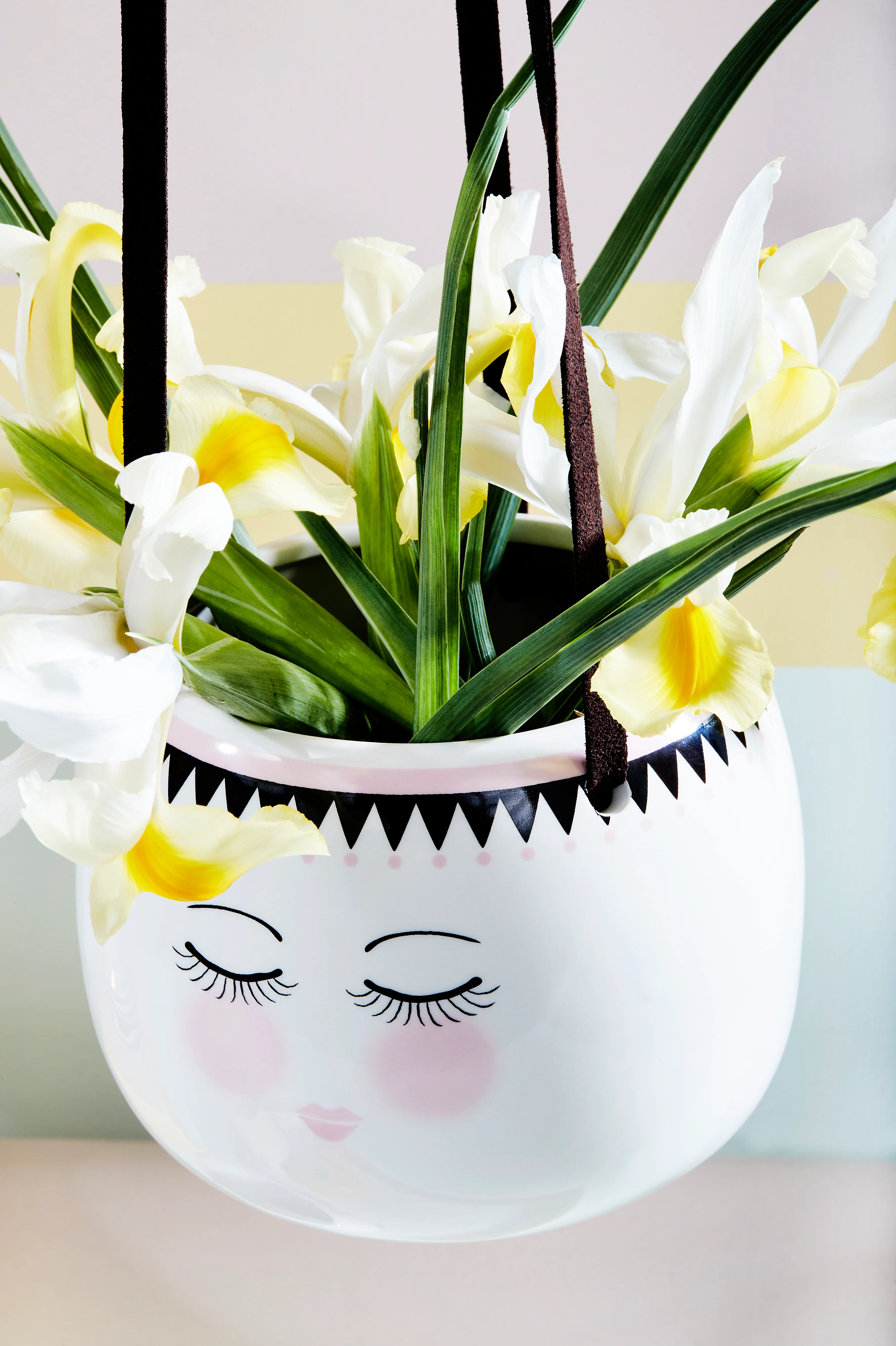 Miss Etoile Ceramic Hanging Flower Pot - Image 4