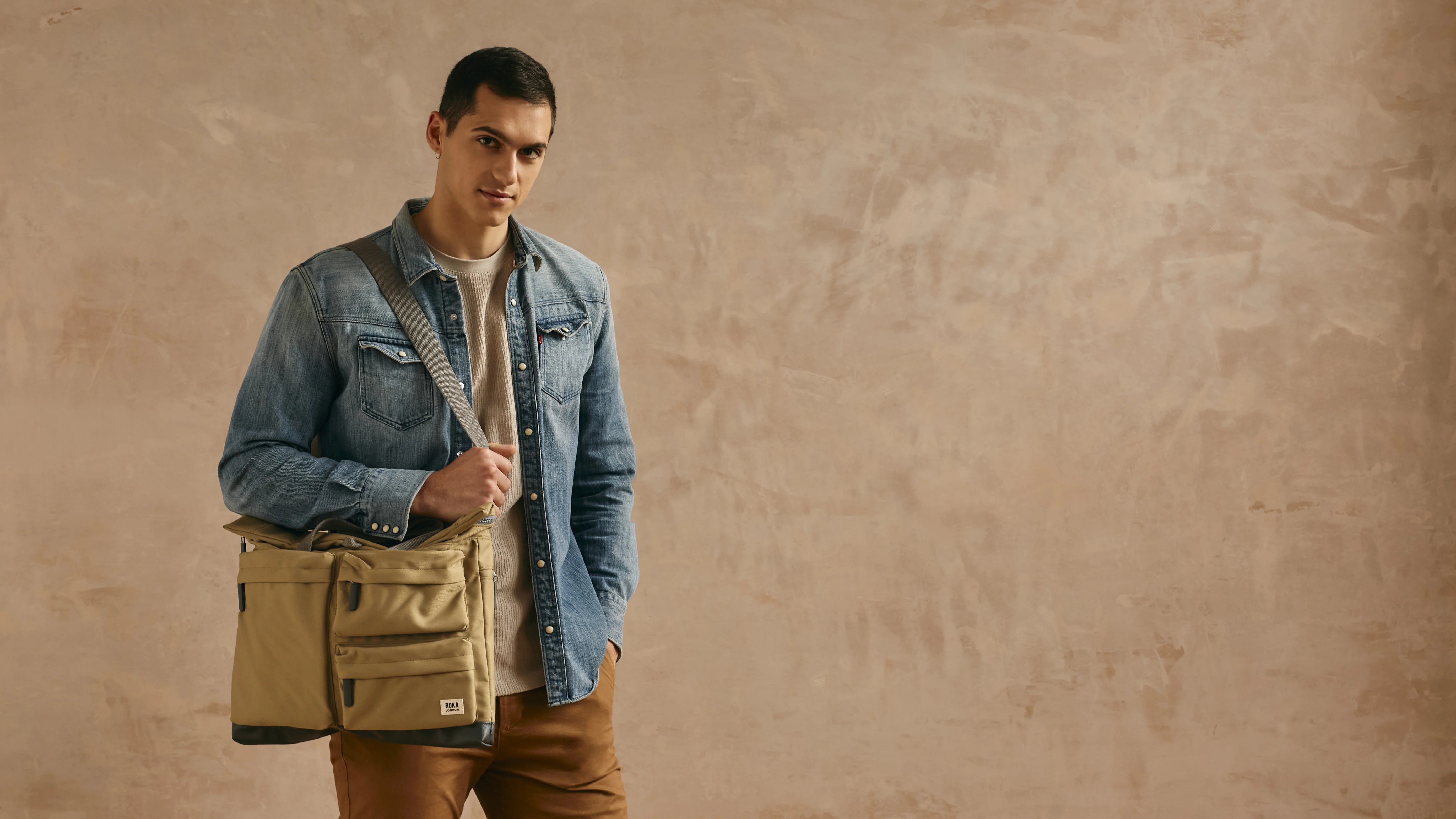 Roka London Blackfriars Messenger Bag, Khaki (Recycled Canvas) - Image 8