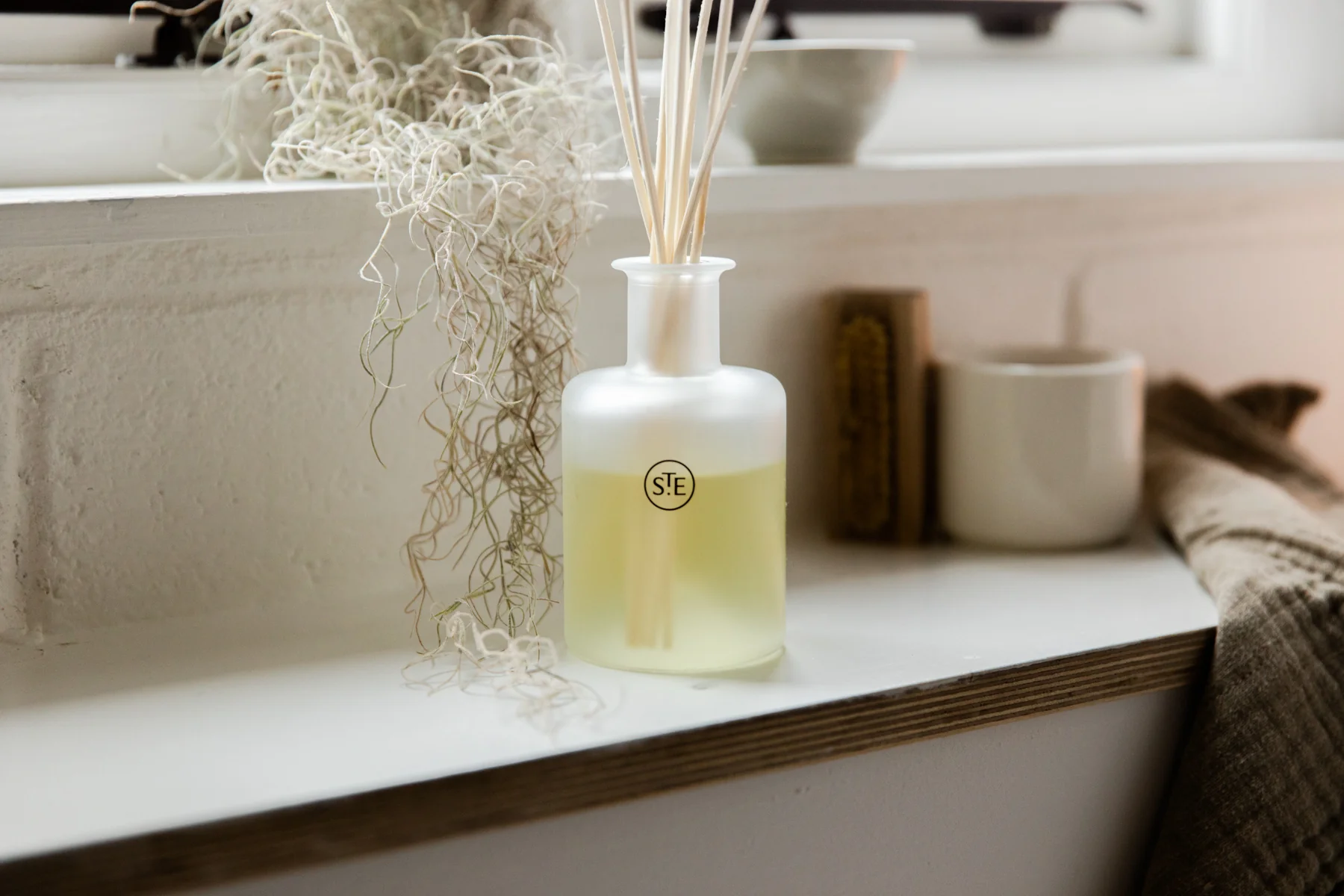 St Eval Reed Diffuser,  Bergamot & Nettle - Image 6