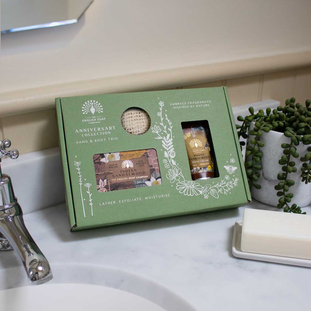 The English Soap Company Anniversary, Indian Sandalwood Soap & Hand Cream Gift Set - Image 4