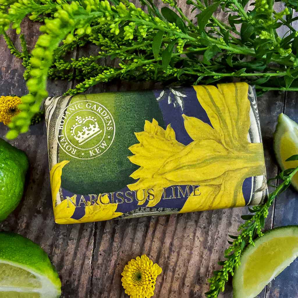 The English Soap Company Kew Gardens, Narcissus Lime Soap - Image 2