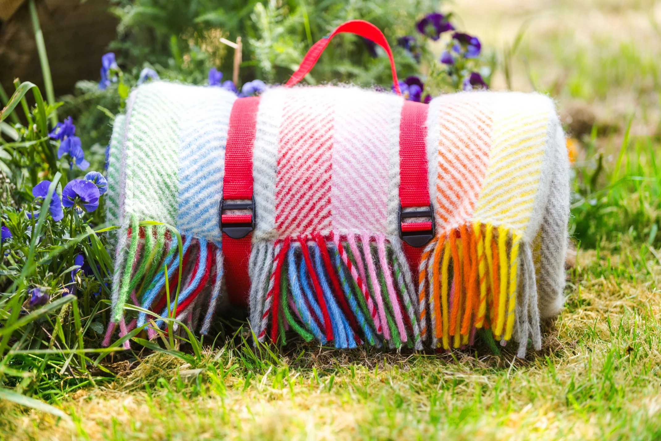 Tweedmill Polo Pure Wool Knitted Picnic Blanket, Rainbow - Image 5